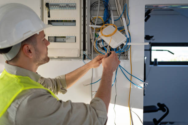 Best Emergency Electrical Repair  in Hinckley, MN